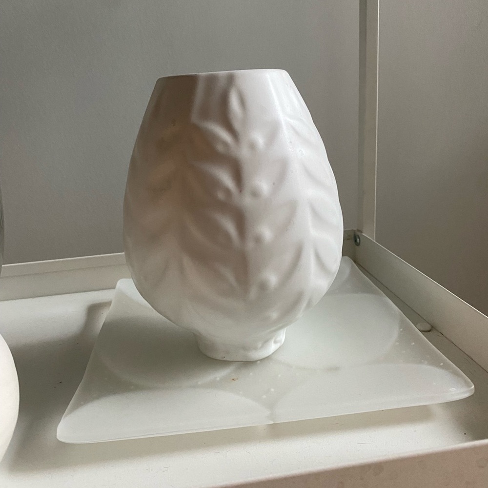Jonathan Adler relieve vase